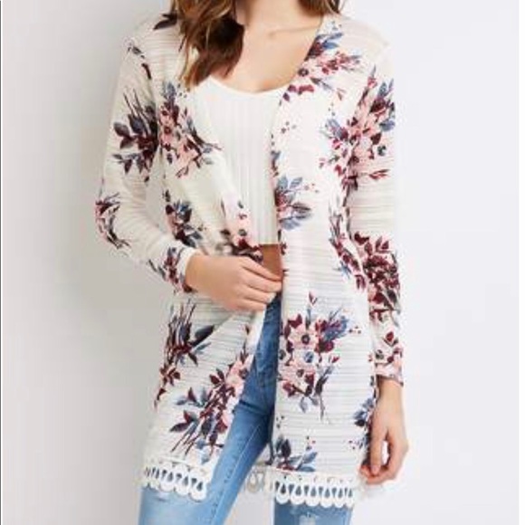 Charlotte Russe Tops - • Charlotte Russe floral cardigan •